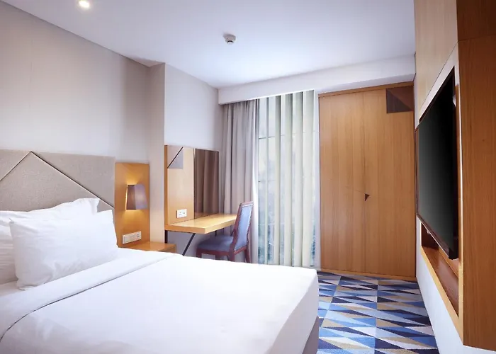 Family Two-Bedroom Queen Suite